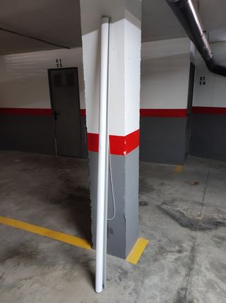 Dos Estores Enrollables Blancos