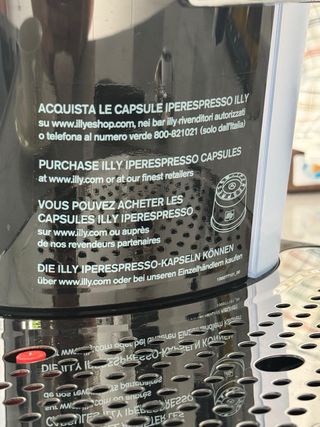 Cafetera Illy - Máquina de cápsulas