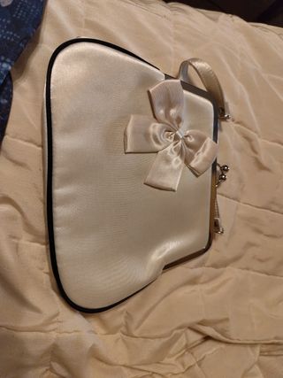 Bolso de mano blanco roto