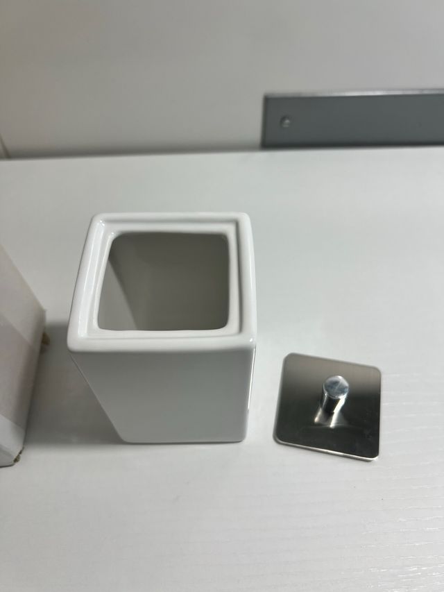 Portaobjetos baño sin usar, nuevo