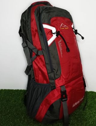 Mochila montaña 60L impermeable – NUEVA