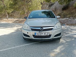 Opel Astra 2007
