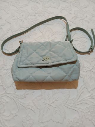 Bolso XTI azul acolchado