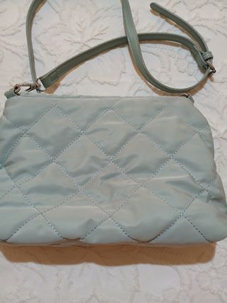 Bolso XTI azul acolchado