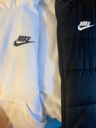 Chaqueta acolchada Nike negra