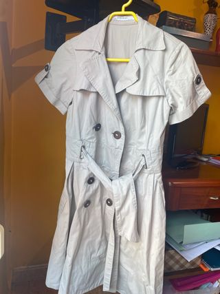 Vestido Zara gabardina beige