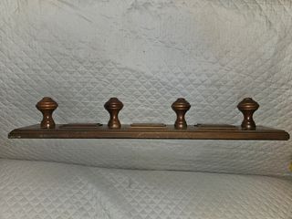 Perchero de madera - 4 ganchos