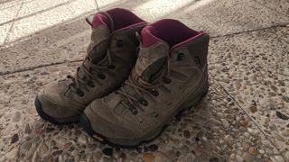 Botas montaña Vibram 38