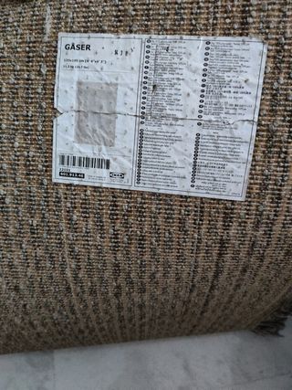 Alfombra beige 195x140cm x5 de altura, comodísima.