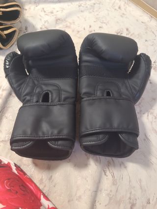 Guantes boxeo GINGPAI dorados