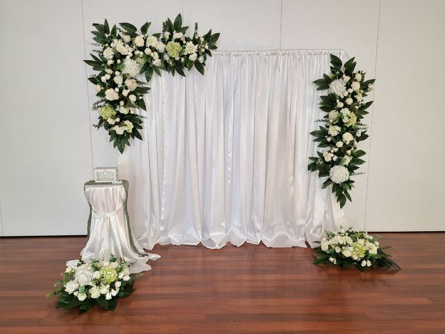 Fotocall con flores artificiales