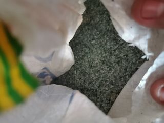 piscina con depuradora de arena de síli