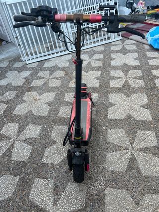 Patinete eléctrico plegable