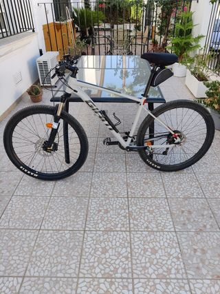 Bicicleta Giant Talon 3 MTB