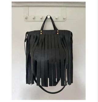 Borsa Balenciaga nera con frange. 