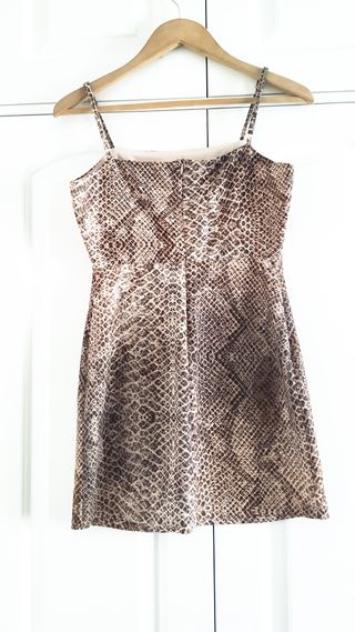 Vestido mini serpiente beige