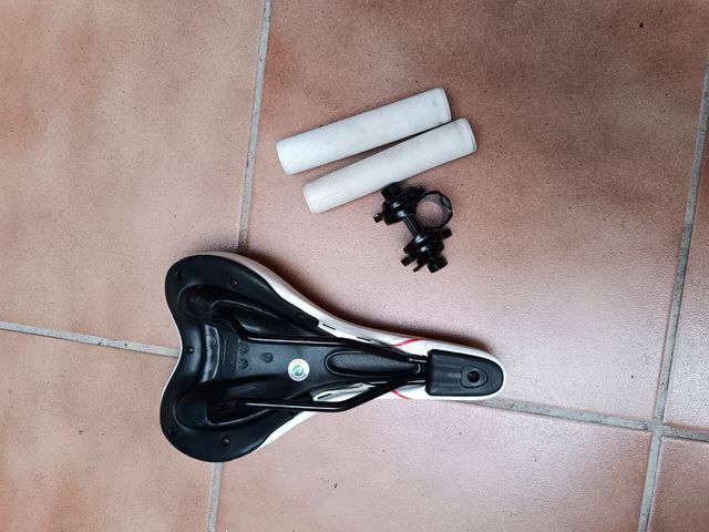 Sillín bici Berg + puños