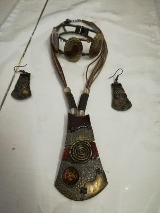 Collana e orecchini vintage