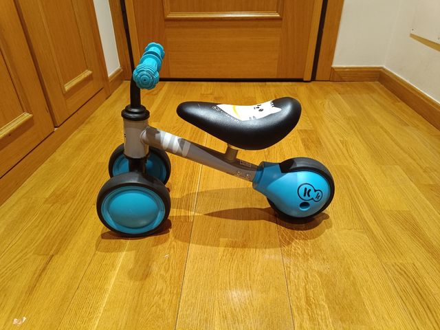 Bici sin pedales infantil. Marca Kinderkraft