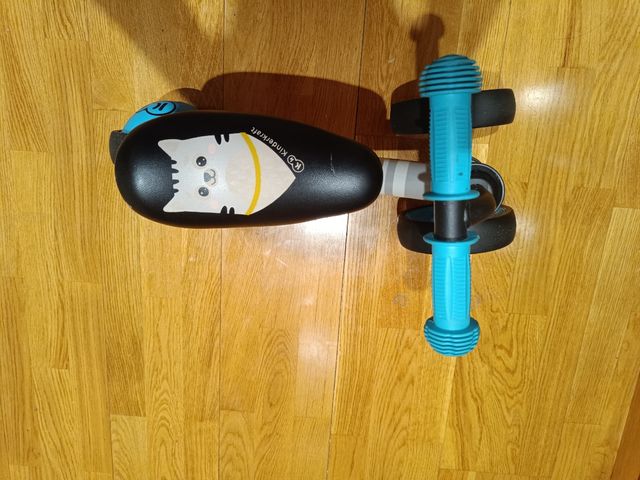 Bici sin pedales infantil. Marca Kinderkraft