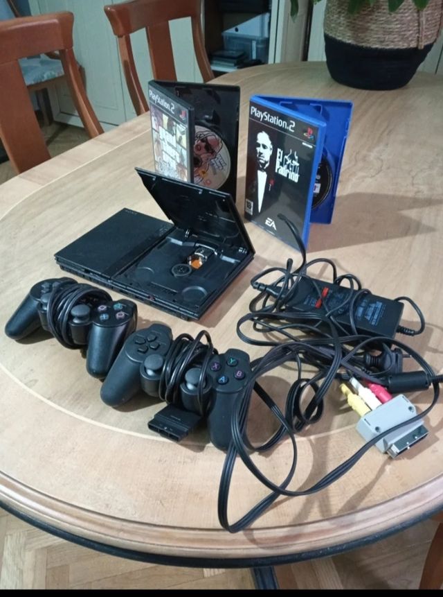Consola PS2 Slim (PlayStation 2) + 2 juegos