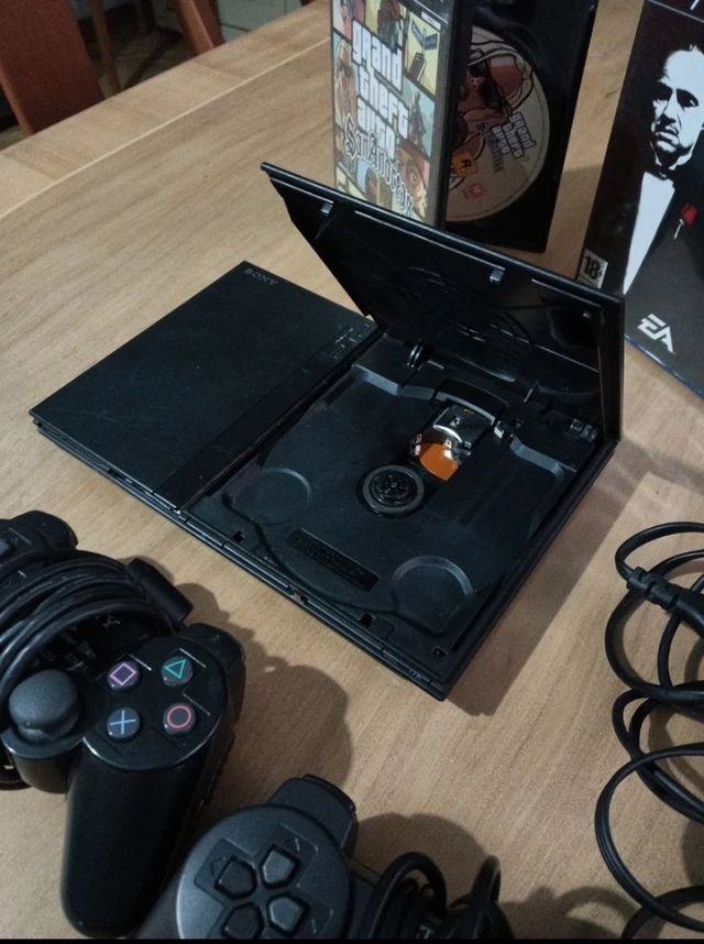 Consola PS2 Slim (PlayStation 2) + 2 juegos