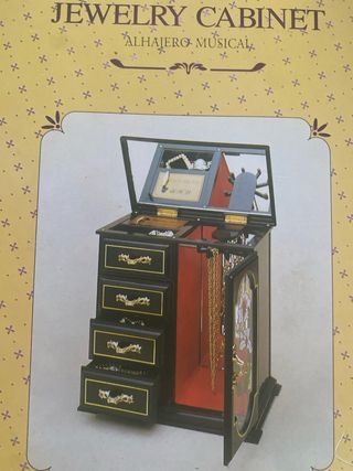Joyero musical antiguo
