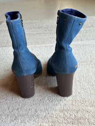 Botines Desigual tacón azul