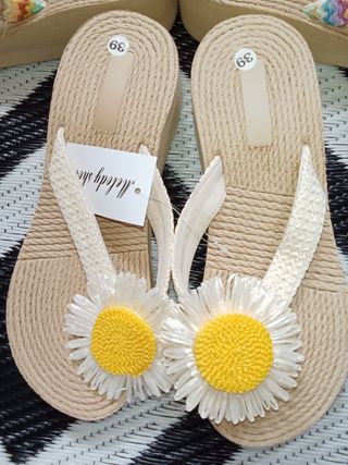 Lote 10 pares de sandalias al por mayor