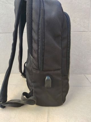 Mochila Ferrari negra y roja