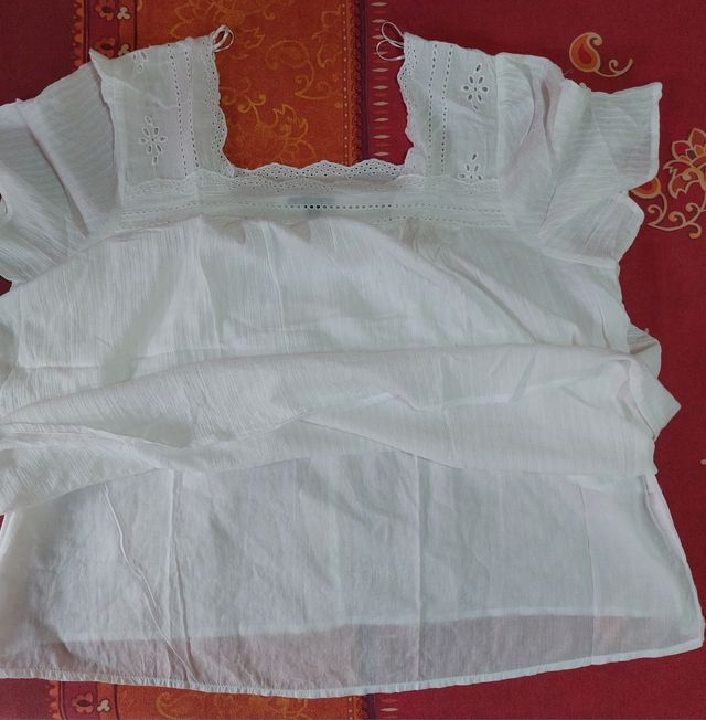 Blusa bianca estiva oversize