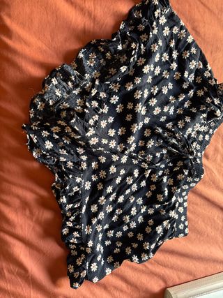 Shorts flores - blanco y negro