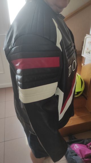 Chaqueta moto piel sintética totalmente nueva 2XL