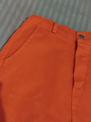 Falda midi naranja talla 42