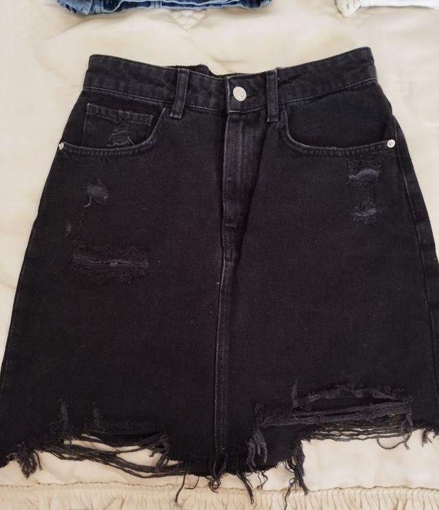 Faldas vaqueras y petos-lote 4 unids.Sin estrenar