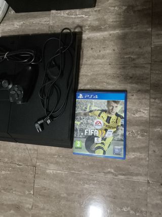 PS4 (PlayStation 4) negra