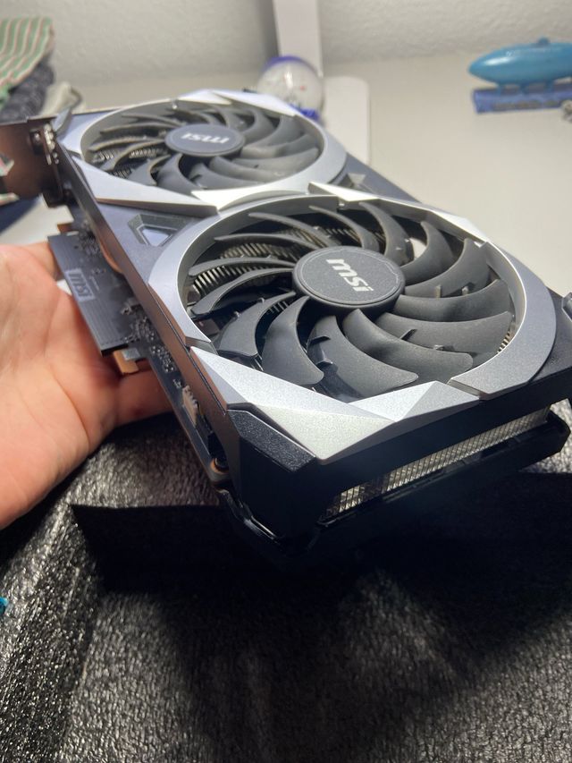 Gráfica AMD Radeon RX 6600 XT MSI Mech 2X