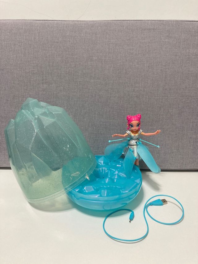 Hada voladora juguete