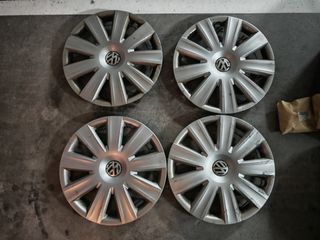 4 Tapacubos VW 16" usados.