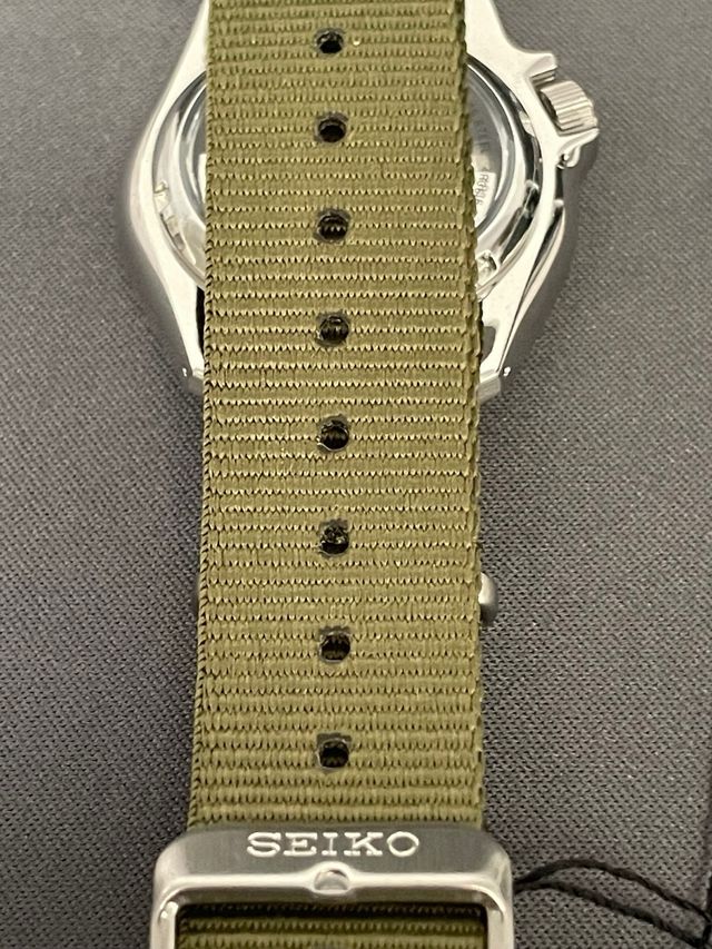 Reloj SEIKO 5 Sport “Green Milirary” SRPE65K1