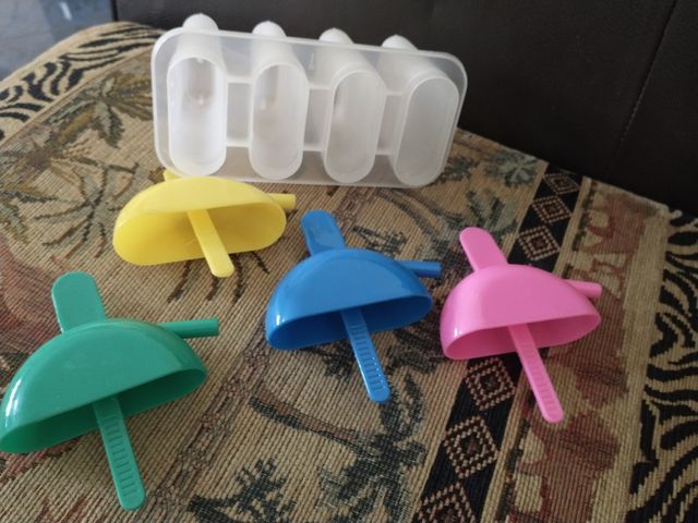 4 stampini ghiaccioli colorati