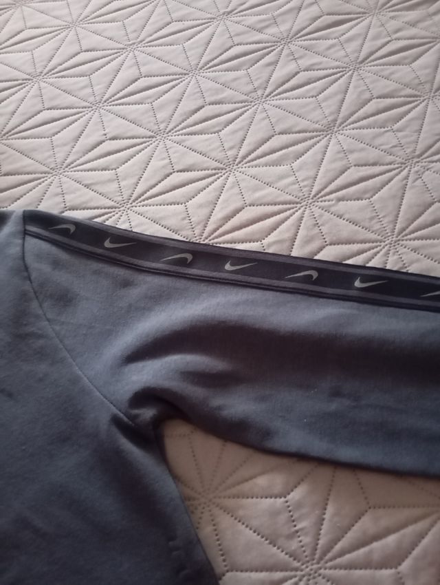 Sudadera Nike azul c/ capucha