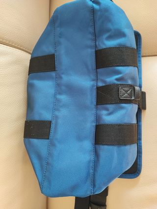 Bolso Calvin Klein azul multiuso