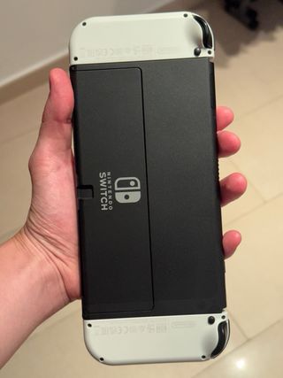 Nintendo Switch OLED bianco