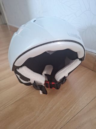 Casco Esquí blanco ajustable de 54 a 58.
