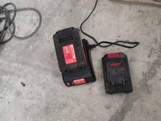 Cargador hychika + 2 baterías