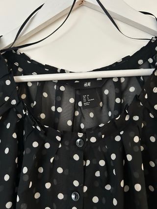 Blusa lunares blanco-negro