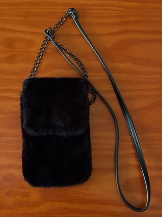 Bolso negro móvil 