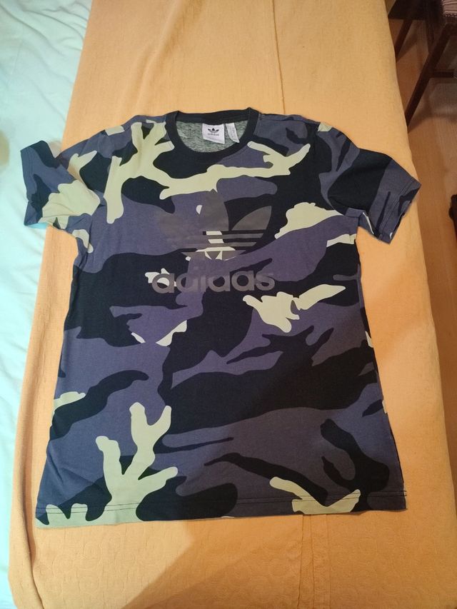 Camiseta Adidas camuflaje