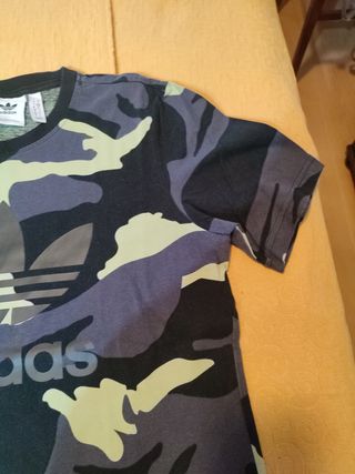 Camiseta Adidas camuflaje